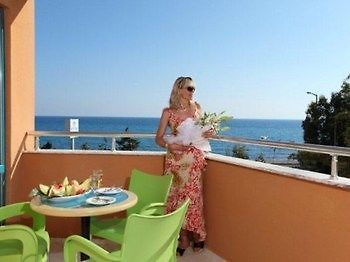 Angel Beach Hotel Tosmur Bagian luar foto